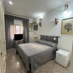 https://apt-stanza-con-ottima-posizione.it-romehotels.com